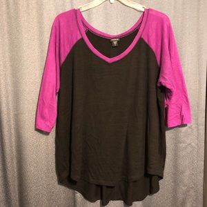 Torrid Size 3 Purple and Black Raglan Long Sleeve V-Neck Top